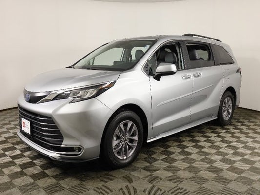 2023 Toyota Sienna Hybrid XLE in Grand Forks, ND - Rydell Nissan of Grand Forks