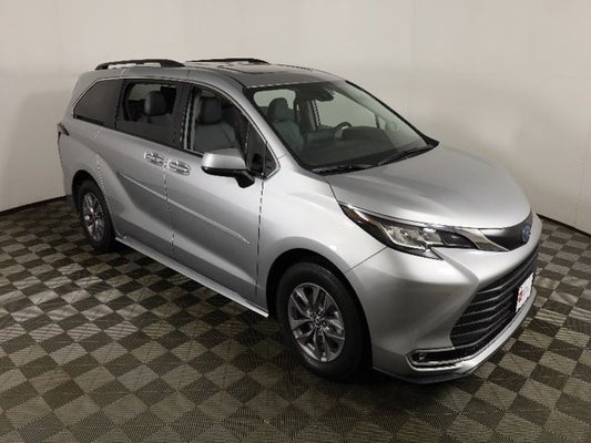 2023 Toyota Sienna Hybrid XLE in Grand Forks, ND - Rydell Nissan of Grand Forks