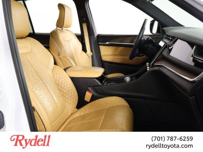 2023 Jeep Grand Cherokee L Summit