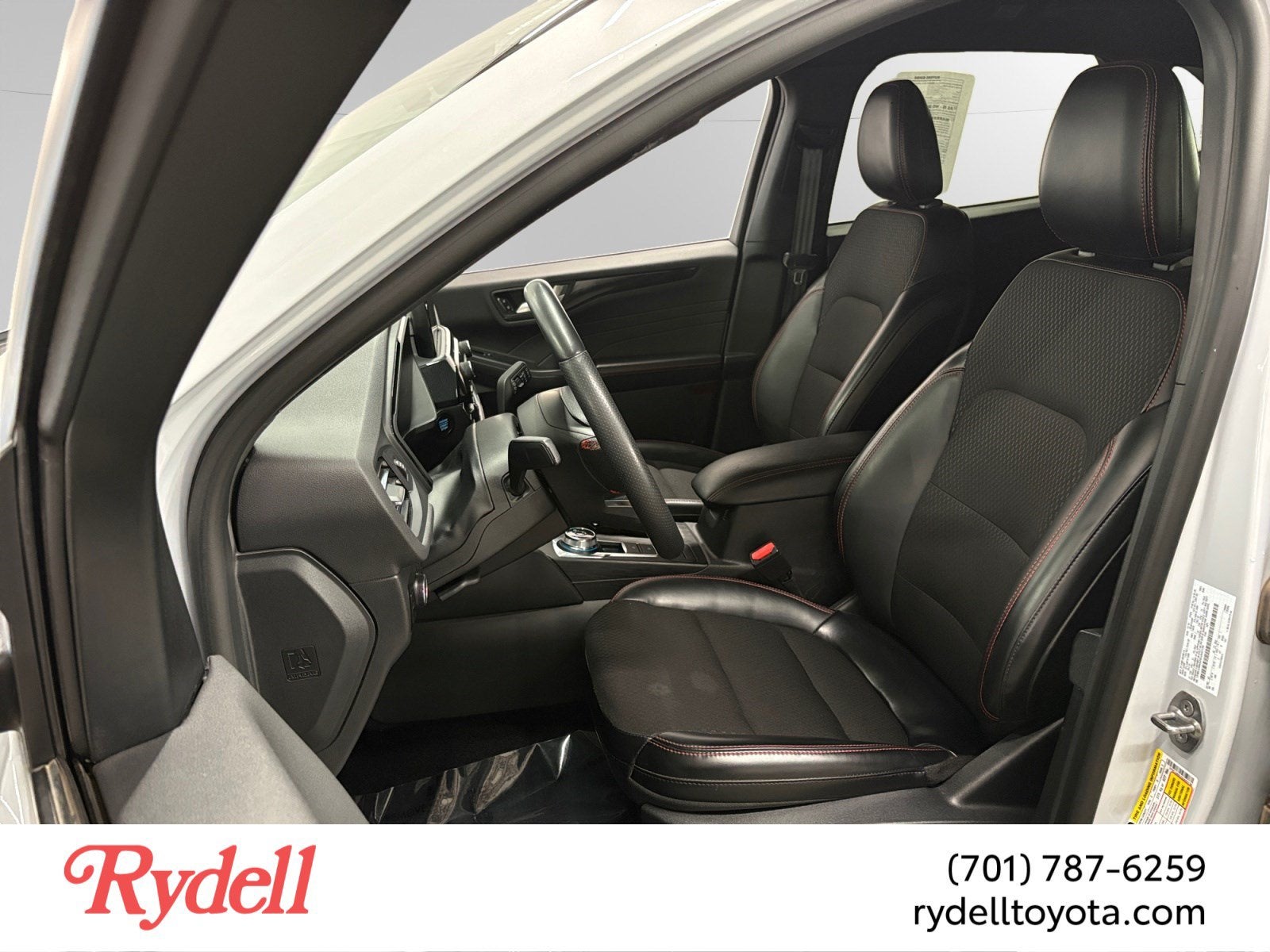 2025 Ford Escape ST-Line Select