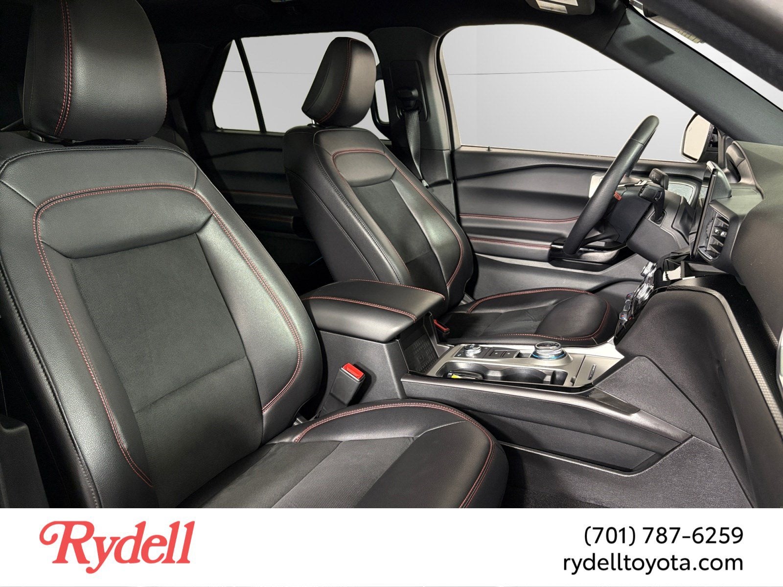 2024 Ford Explorer ST-Line