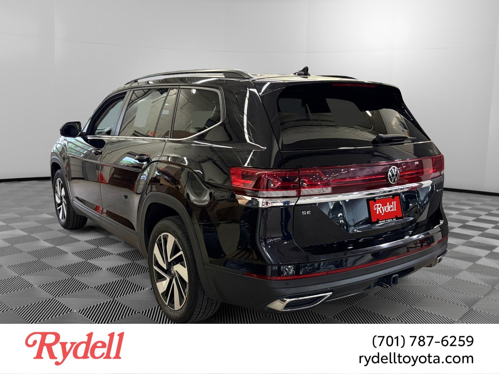 2024 Volkswagen Atlas 2.0T SE w/Technology