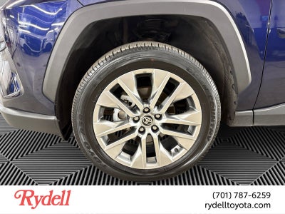 2022 Toyota RAV4 XLE Premium