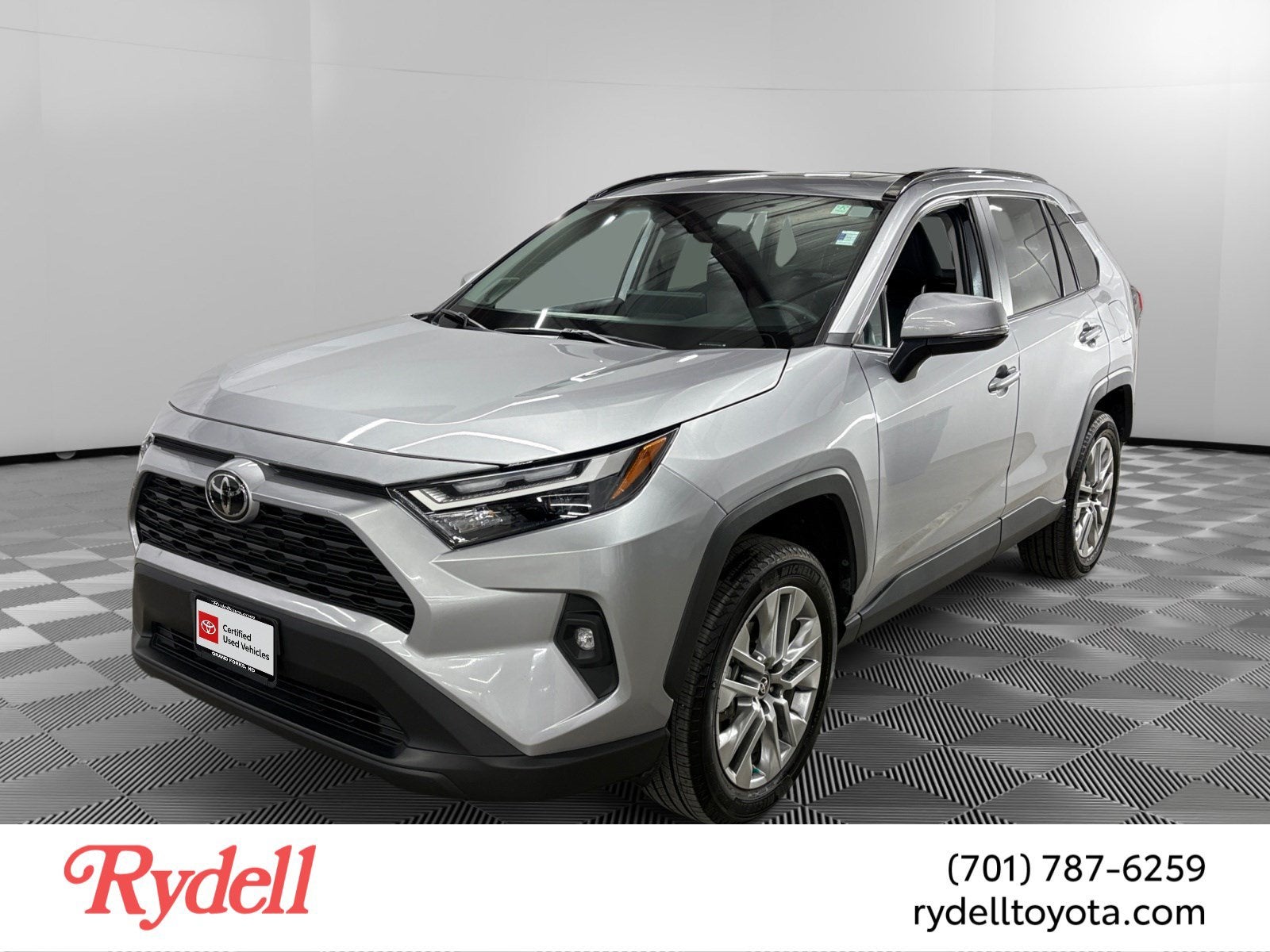 2025 Toyota RAV4 XLE Premium