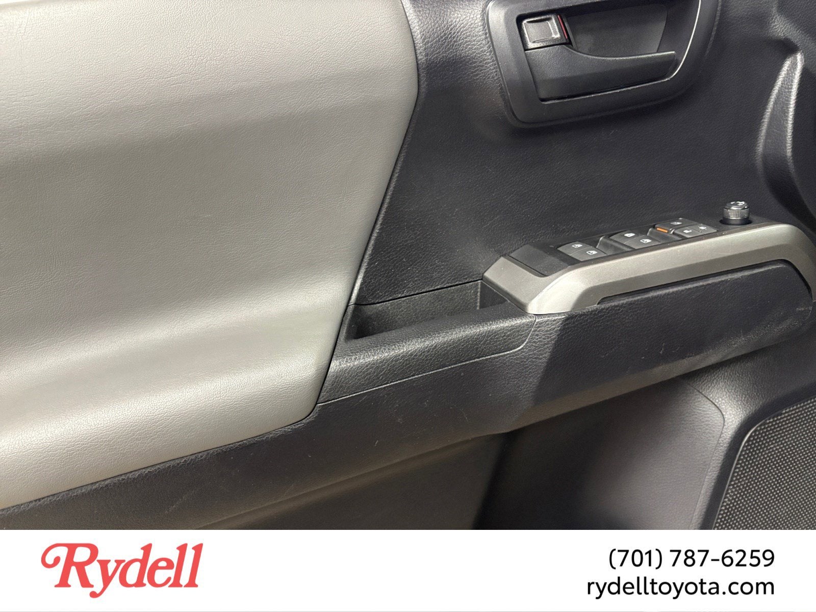 2020 Toyota Tacoma 4WD SR5