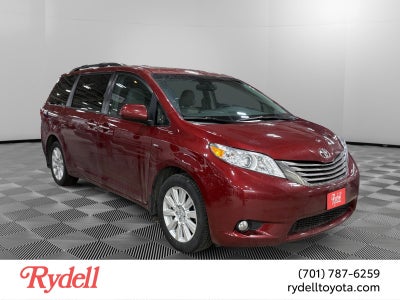 2017 Toyota Sienna XLE