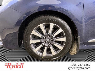2020 Toyota Sienna XLE