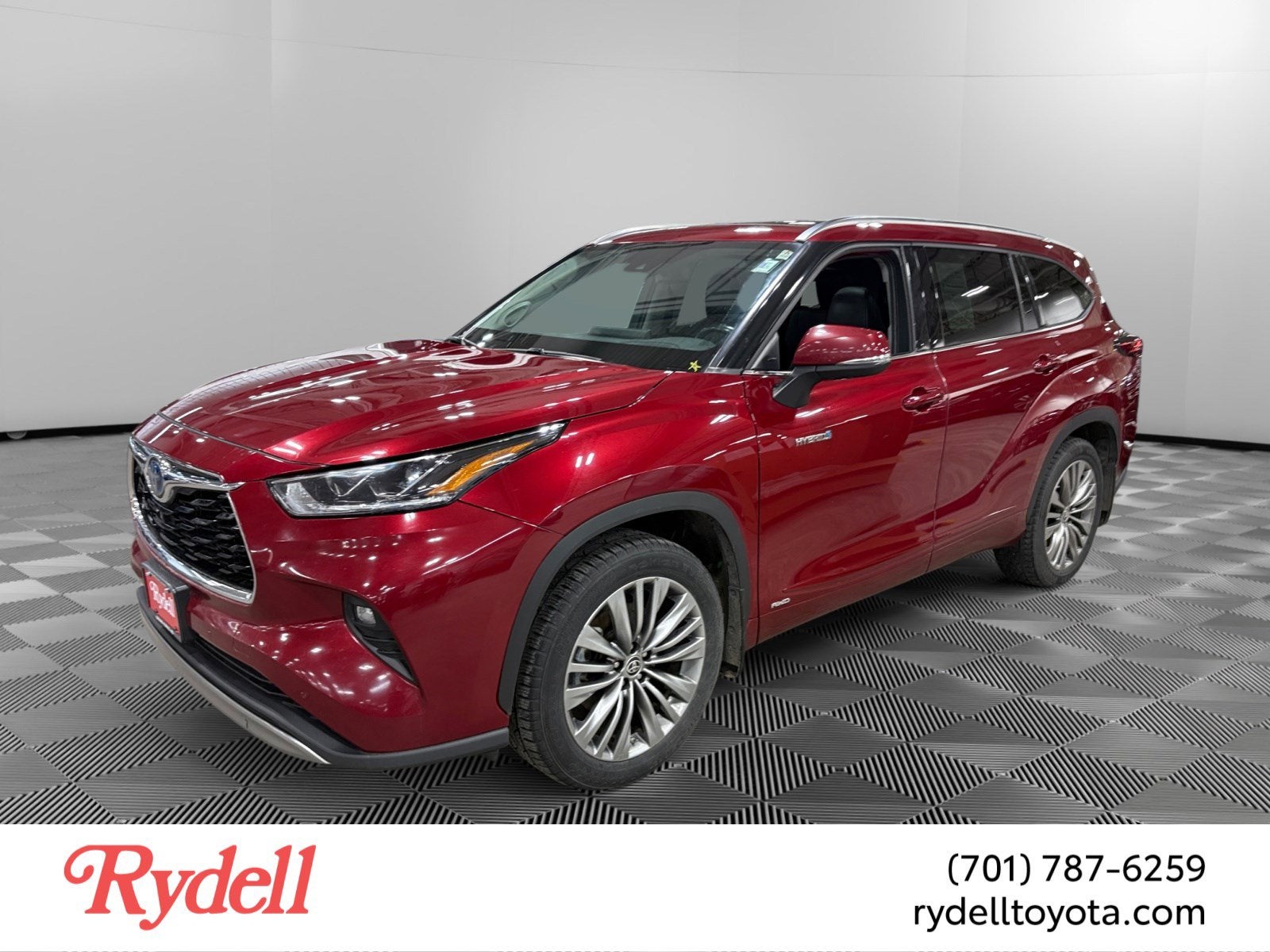 2021 Toyota Highlander Hybrid Platinum