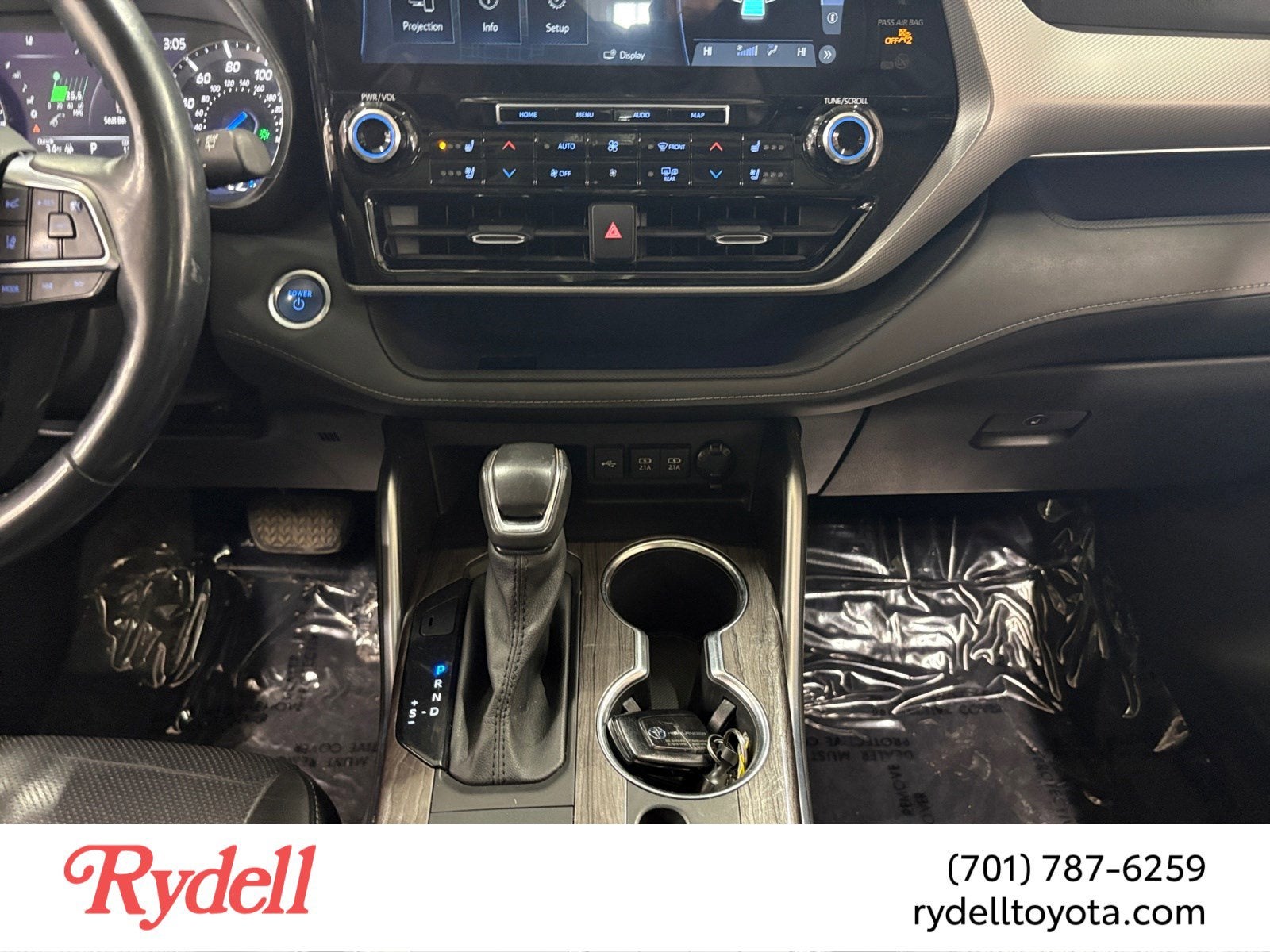 2021 Toyota Highlander Hybrid Platinum