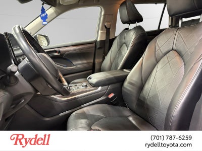 2021 Toyota Highlander Platinum
