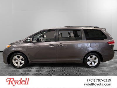 2013 Toyota Sienna LE