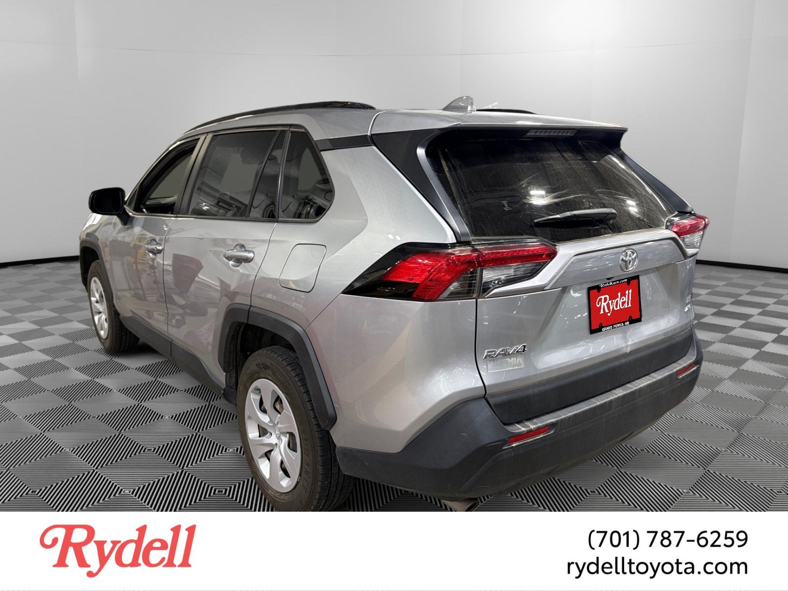 2019 Toyota RAV4 LE