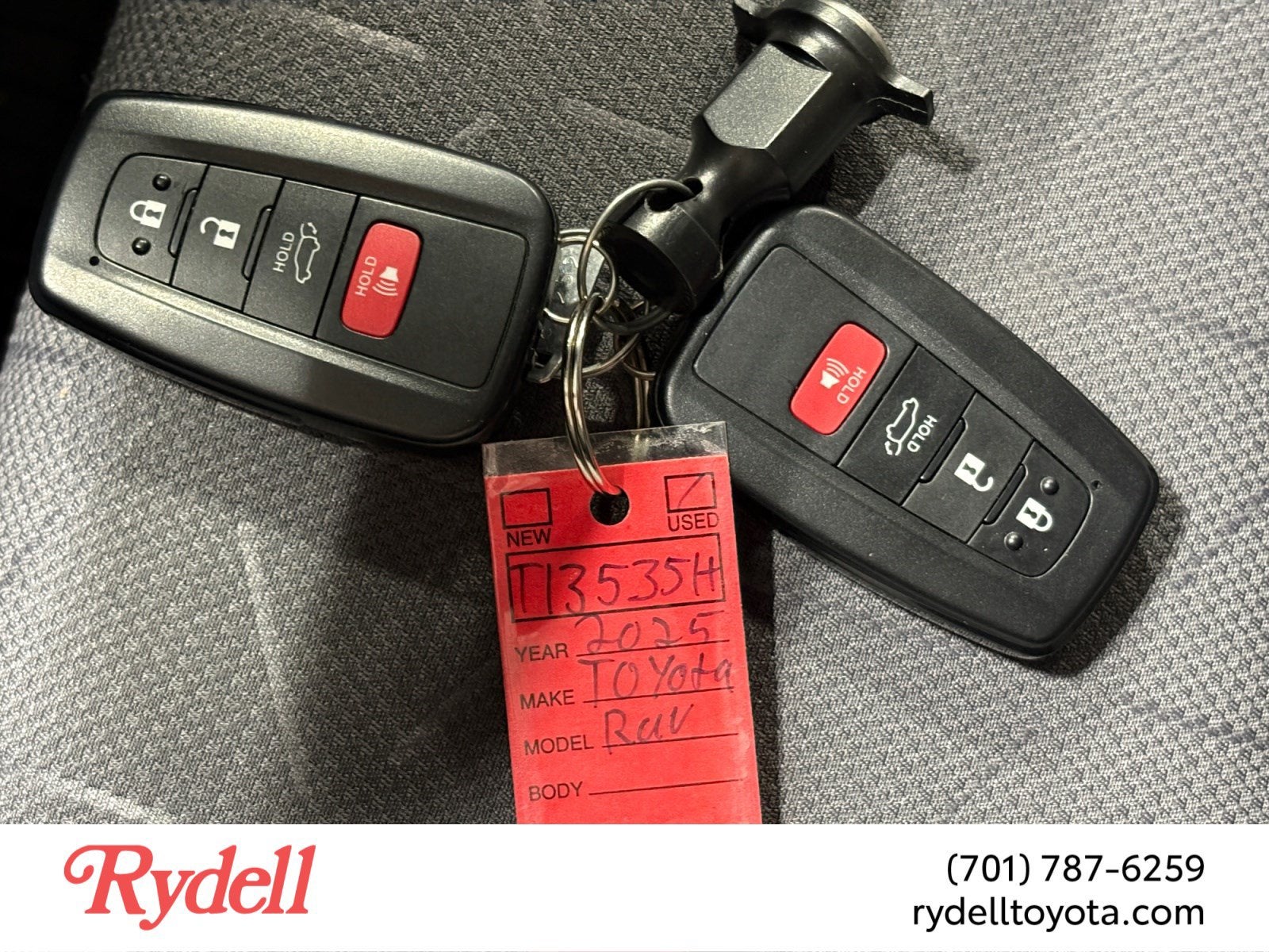 2025 Toyota RAV4 Hybrid XLE