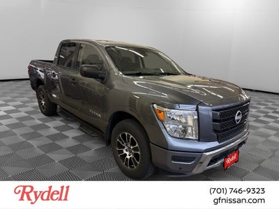 2023 Nissan Titan SV