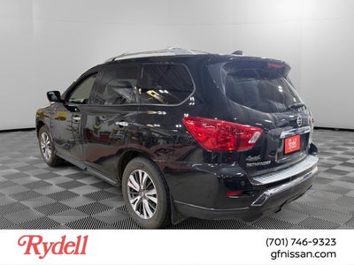 2020 Nissan Pathfinder SL