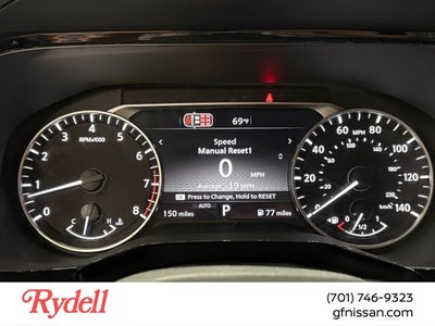 2026 Nissan Pathfinder SV