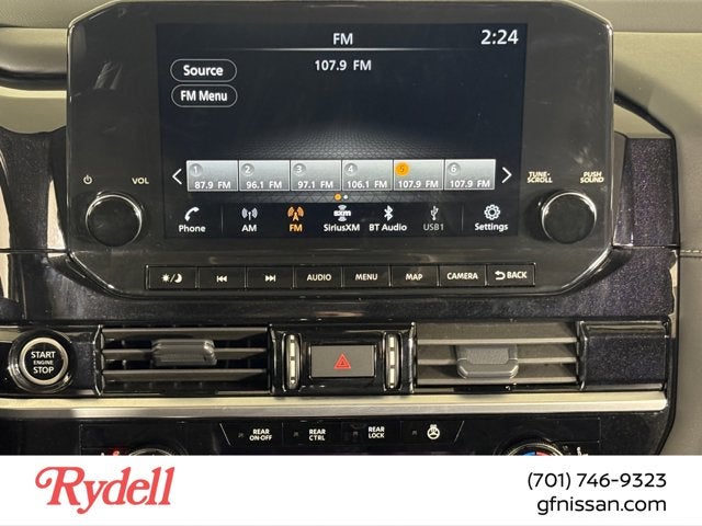 2024 Nissan Pathfinder SL