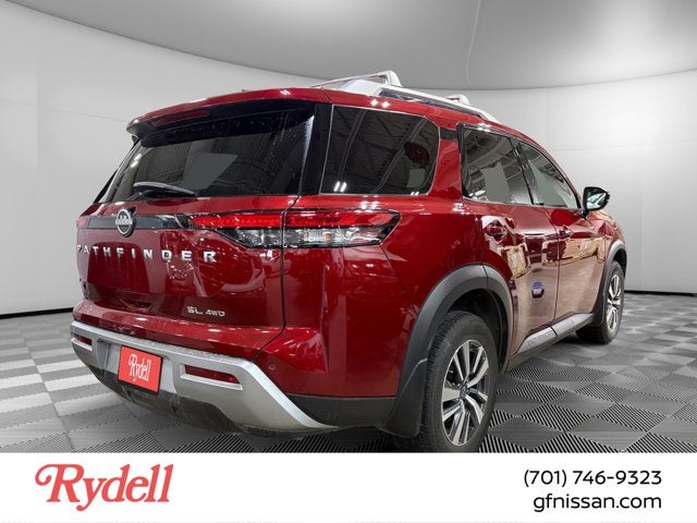 2024 Nissan Pathfinder SL