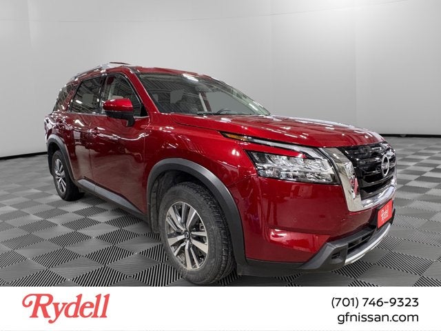 2024 Nissan Pathfinder SL