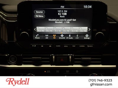 2024 Nissan Pathfinder SL