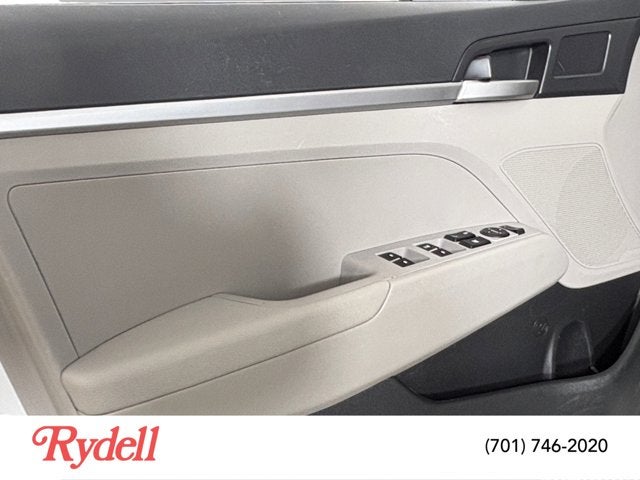 2019 Hyundai Elantra SE