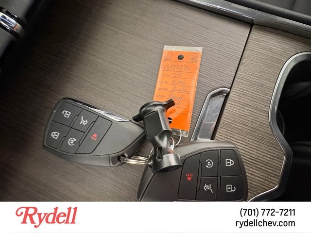 2025 GMC Acadia AWD Denali