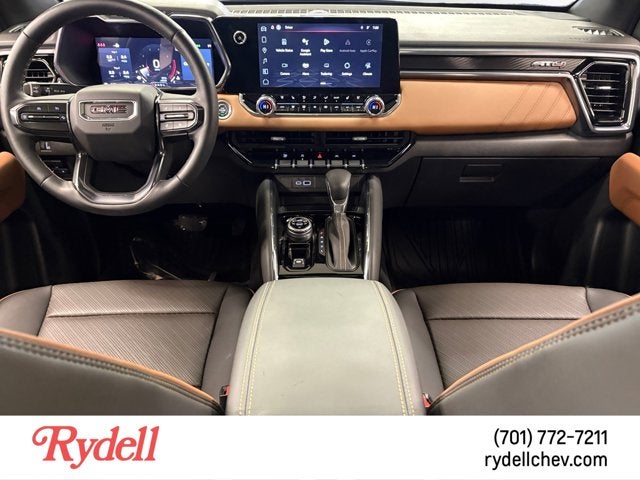 2025 GMC Canyon 4WD AT4