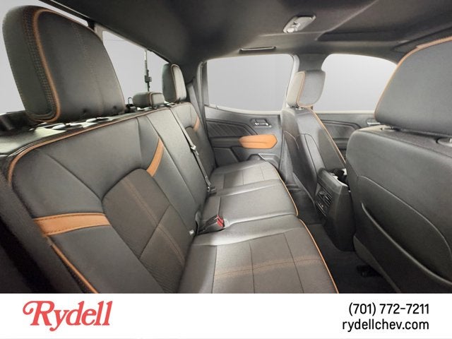 2023 GMC Canyon 4WD AT4