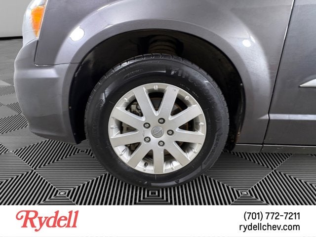 2015 Chrysler Town & Country Touring