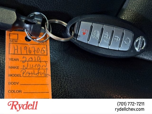 2019 Nissan Pathfinder SL