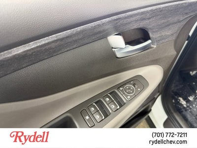 2020 Hyundai Santa Fe SE